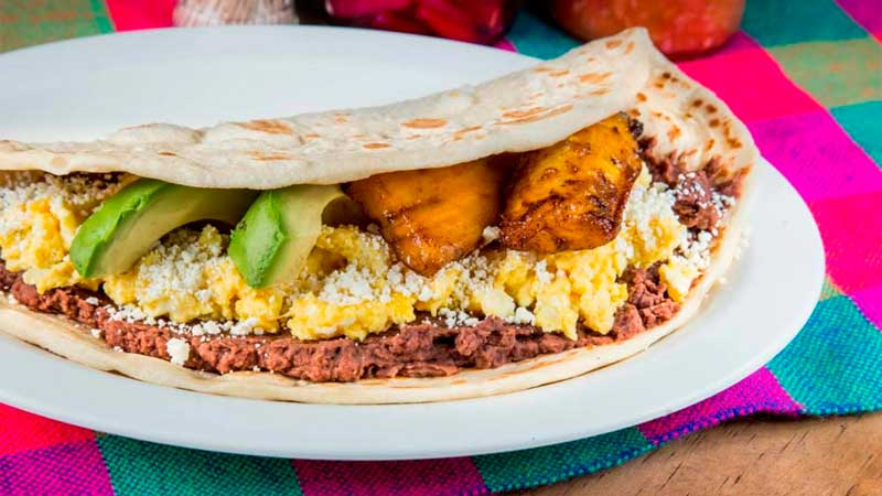 Baleadas con Huevo